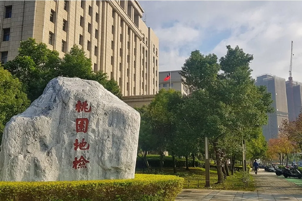 軍聞社中校淪為共諜　藉招待出國利誘同僚檢請求重判