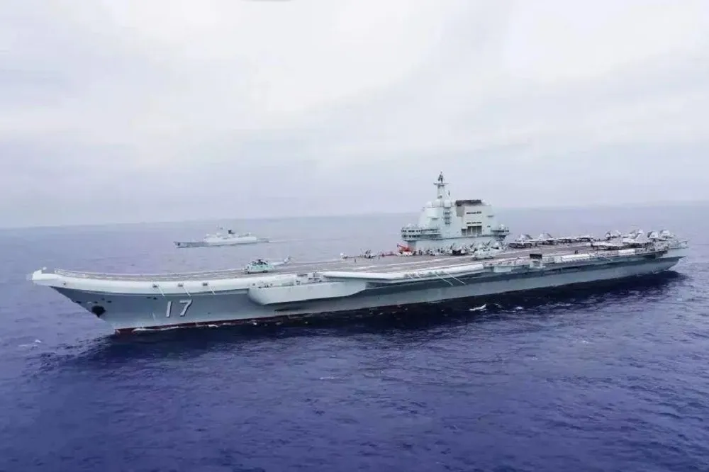 中國山東號航艦編隊群又穿越台海　國軍掌握監控