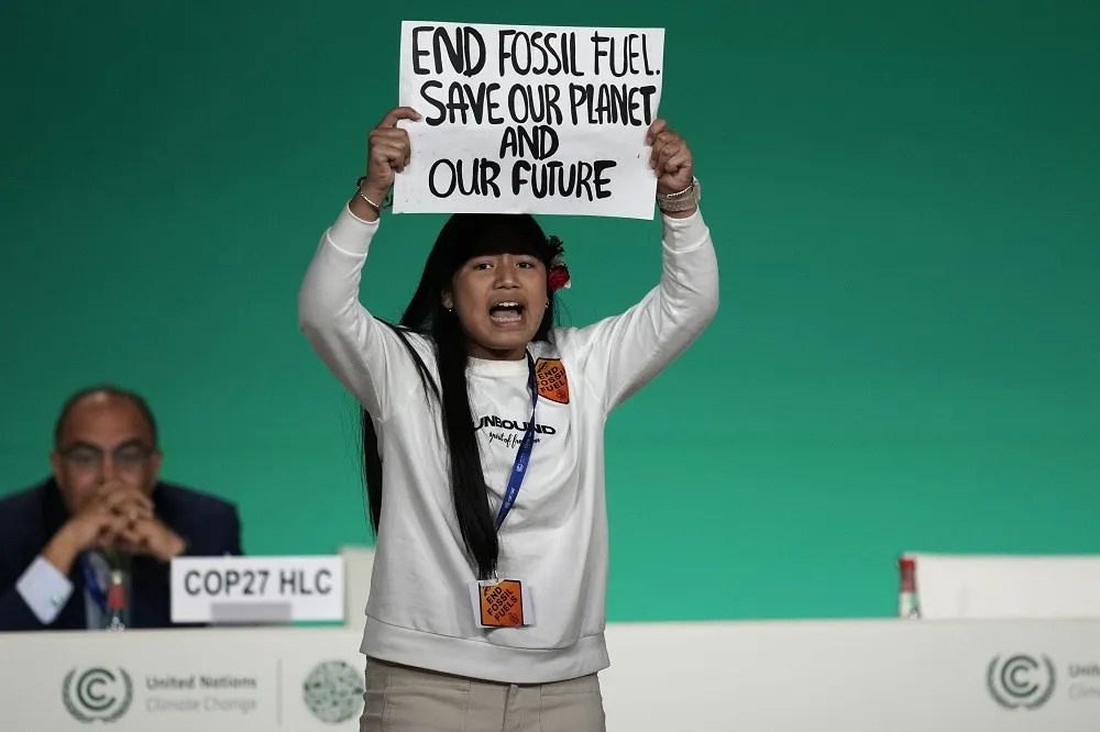 COP28協議草案未提「淘汰」化石燃料　小島國家聯盟拒簽「死亡證明」