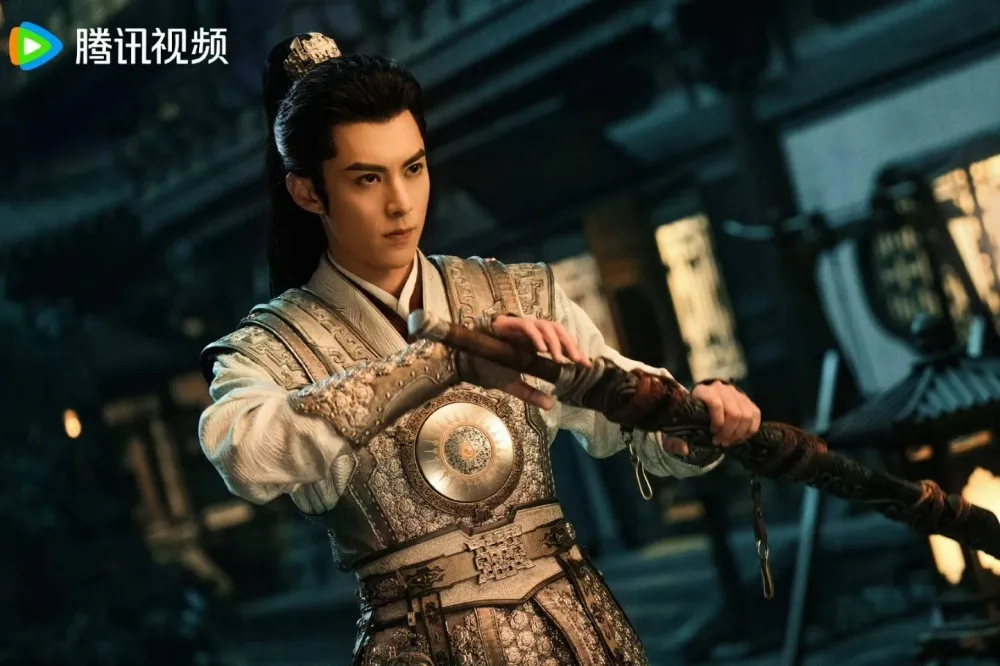 《以愛為營》王鶴棣新劇預告曝光流量破千萬　他化身《大奉打更人》飆髒話大開殺戒帥翻