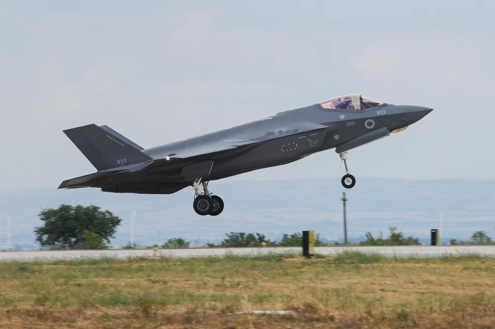 【有片】專家：F-35戰機擊落巡弋飛彈　點醒中國誰才是空中制霸