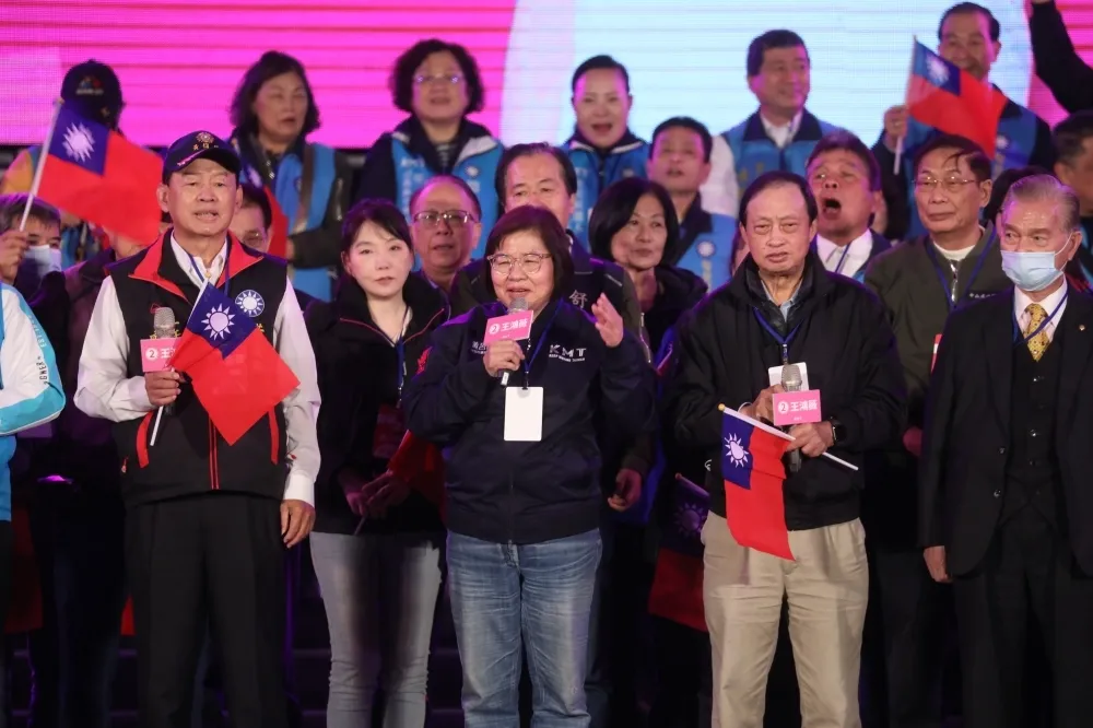 黨部主委曝侯康配北市支持度超柯　徐巧芯等5人選情穩