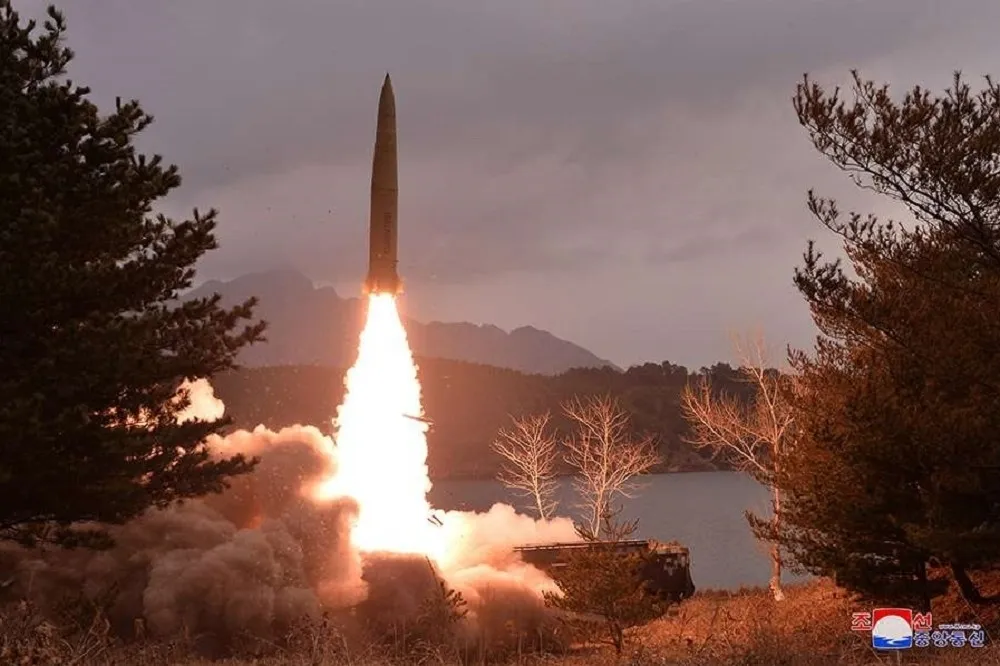 北韓17日夜間試射短程彈道飛彈　18日上午再試射洲際彈道飛彈