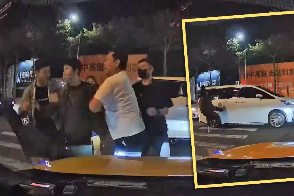 【帝王片】男不爽廂型車不讓行人怒踹　遭「阿法」竄出4惡煞押到路邊