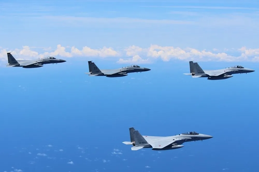 因應中國威脅增長　美軍擬恢復沖繩戰機常駐、增派無人機