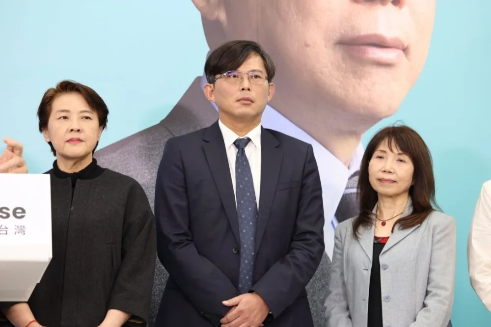 柯粉搶投票日賴競總前路權遭駁回　黃國昌疑其中是否刻意政治操作？