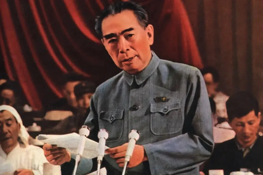 中華人民共和國成立之後　周恩來如何把外交官變成「文裝解放軍」？