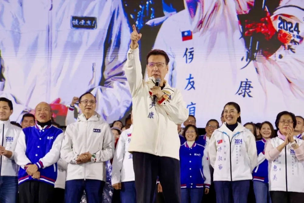 【侯康凱道造勢】趙少康批部會首長做得一塌糊塗　嗆王美花無法搞好經濟