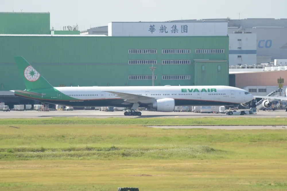已羨慕！長榮航年終6個月創新高　地勤和空服員調薪5千、機師最多2萬