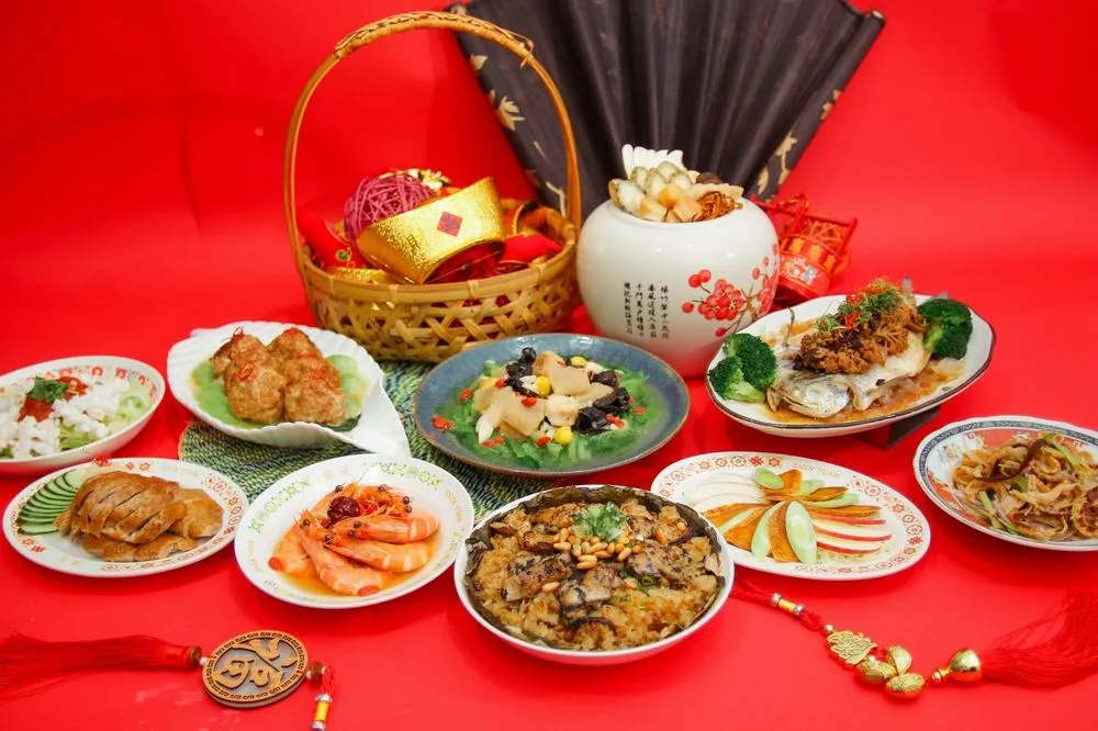 享受米其林推薦的年夜飯　馨苑首推外帶年菜早鳥優惠加碼送禮