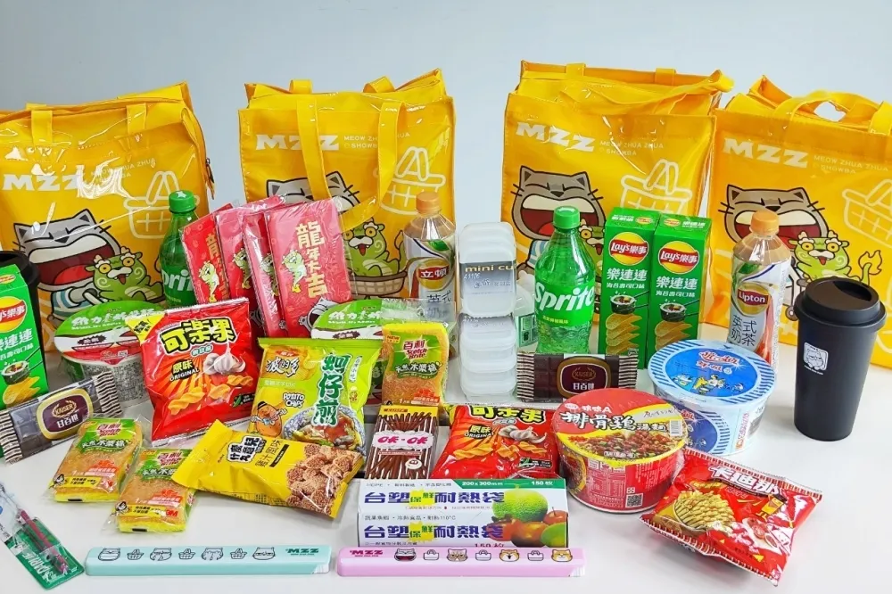 【開箱片】小北百貨 2024「貓爪抓新春福袋」開賣！開袋抽萬元現金　登錄再抽休旅車、iPhone 15