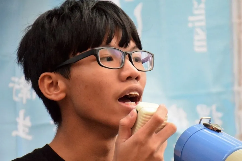 逃離香港　鍾翰林揭國安洗腦統戰手段