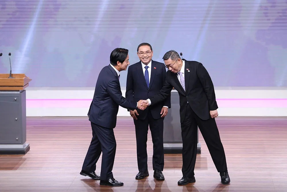 辯論金句連發！賴批侯「中國介選支持的都是你」　柯文哲：沒問我只好清唱
