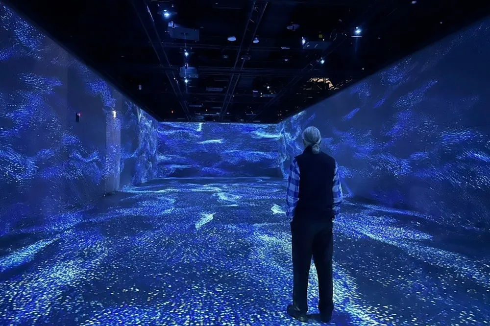 「江賢二光影沈浸展」台北登場！用 AI、生成藝術解構 73 件經典作品　打造 9 段數位冥想