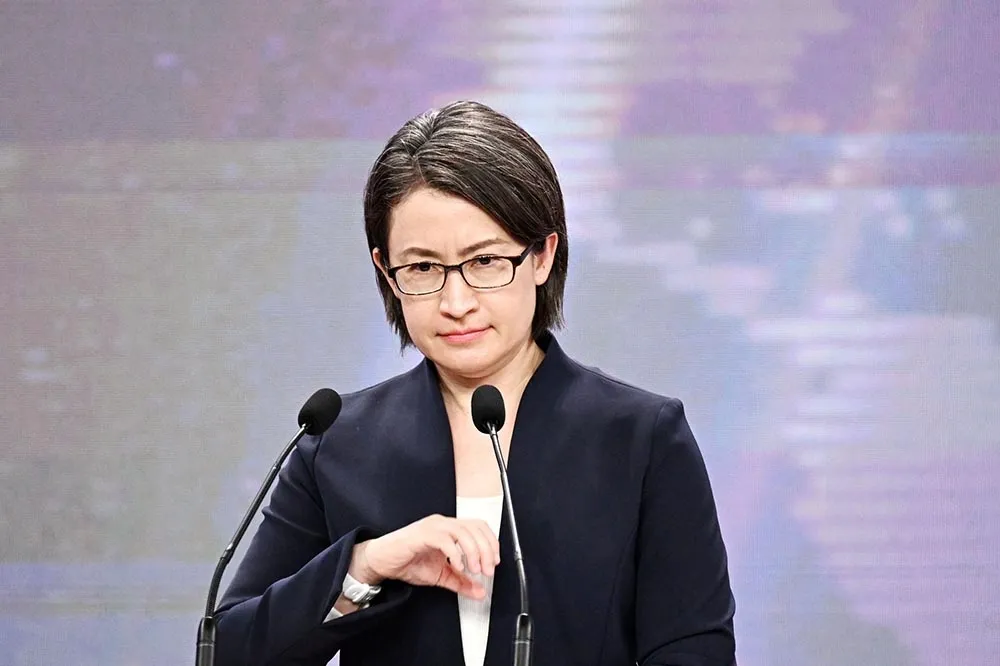 【現場觀察】蕭美琴忍45分鐘才變身「戰貓」　反殺「金童」諷國民黨成中國小弟