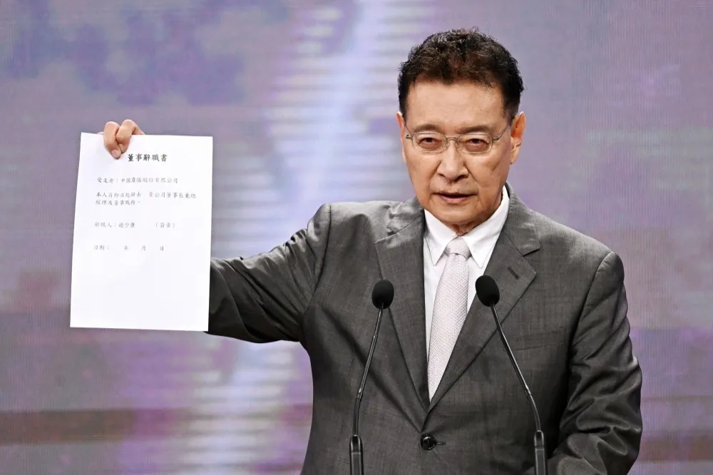 辭中廣董事長何時生效　趙少康：明天就交董事會