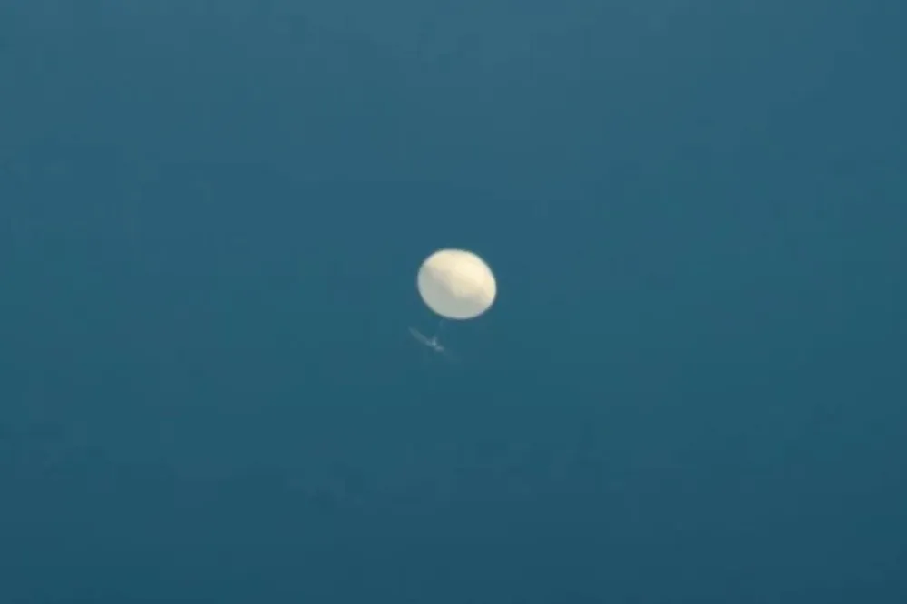 侵門踏戶太囂張！中國空飄氣球橫越台灣本島　從中部直達東部偵蒐