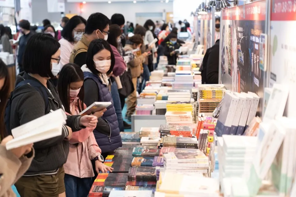 台北國際書展首度調漲門票！150 元可全額折抵買書　18 到 22 歲青年憑文化幣免費入場