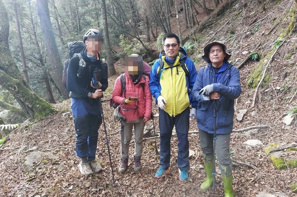 8人團登南三段2人「走得慢」脫隊失聯　救援隊找到人協助下撤
