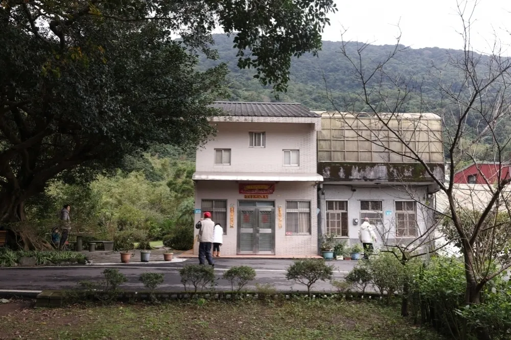 賴競總嗆突襲萬里老家丈量是惡意操作　新北市府：一周前已通知