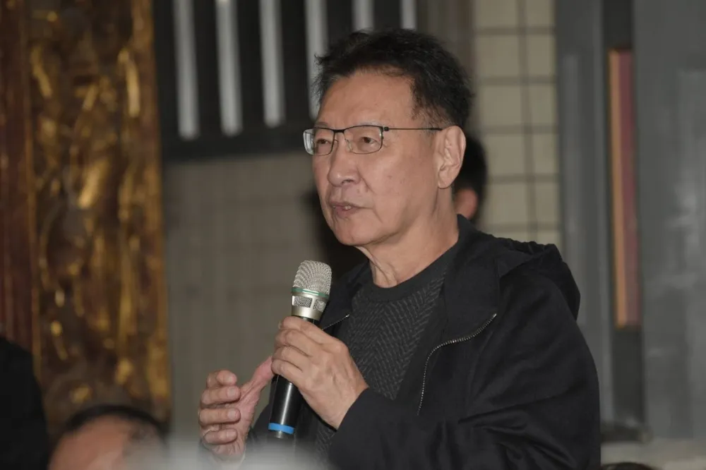 趙少康指郭台銘不是狗熊　喊話集中力量下架民進黨