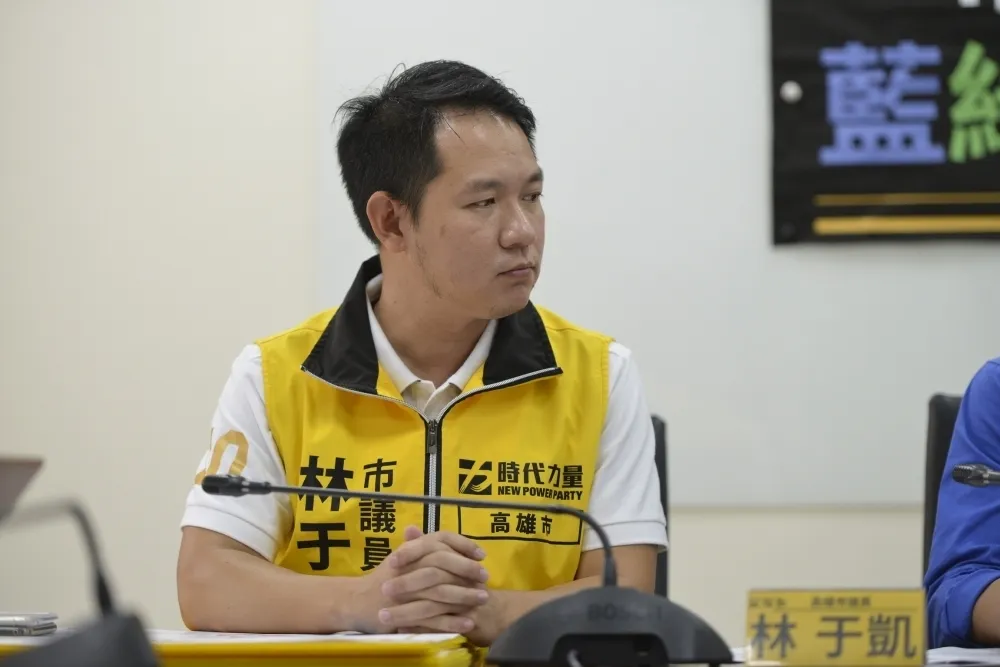 不滿邱顯智與黃國昌反目　時力前高雄議員林于凱深夜退黨　