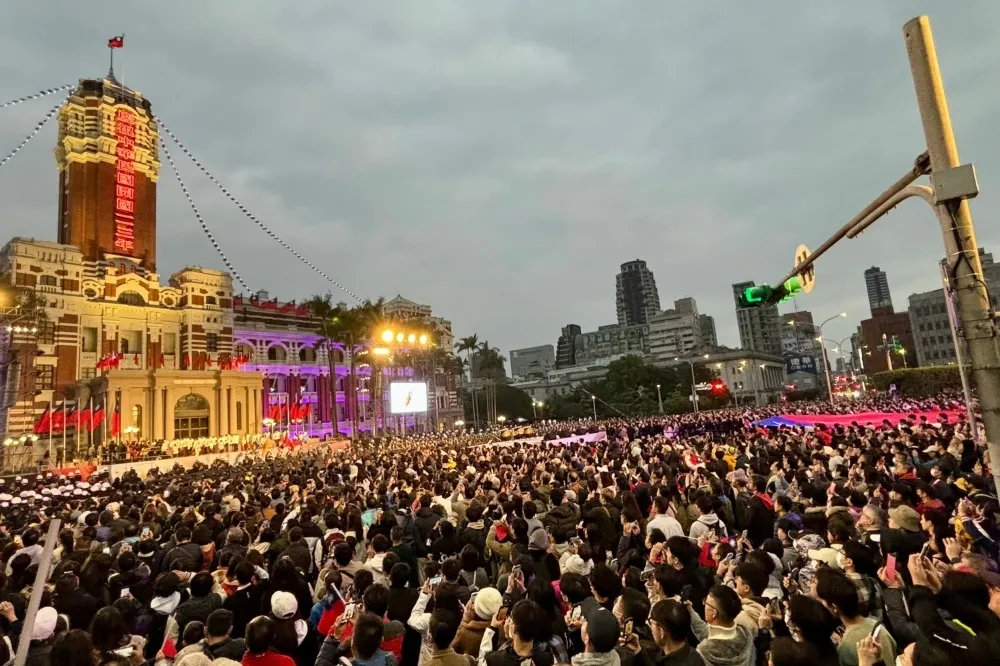 戰爭與和平不是選項　親美或親共才是要害
