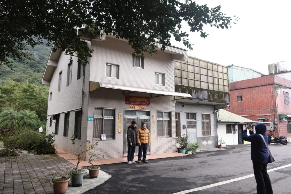 揭賴清德老家公益信託未遞交申請書　王鴻薇酸：又再賴皮