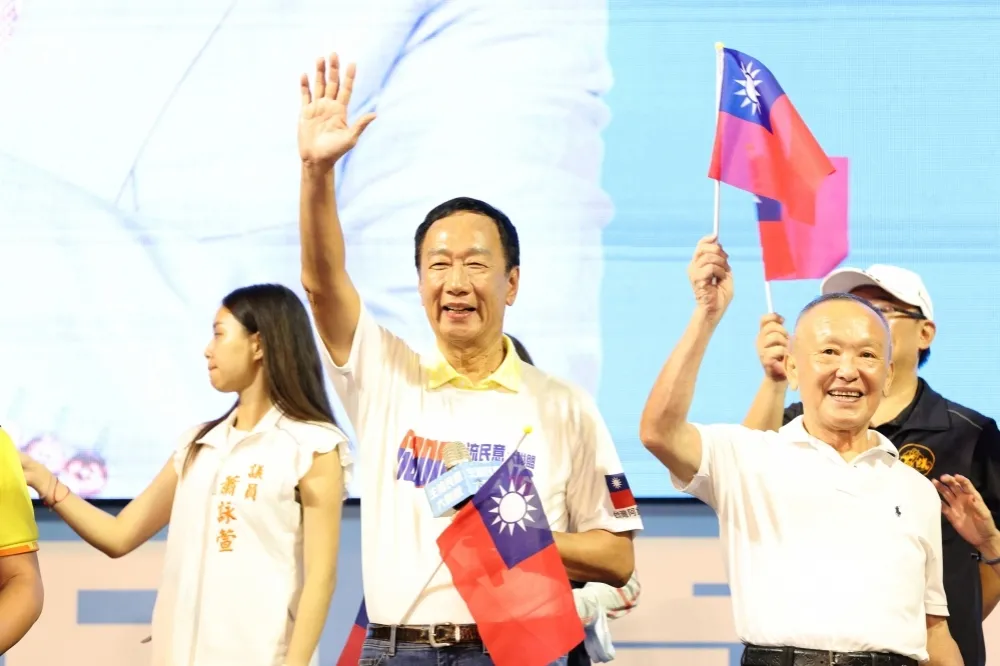 徐耀昌向郭台銘喊話　「不要再為國民黨流淚，因為他們不值得」 