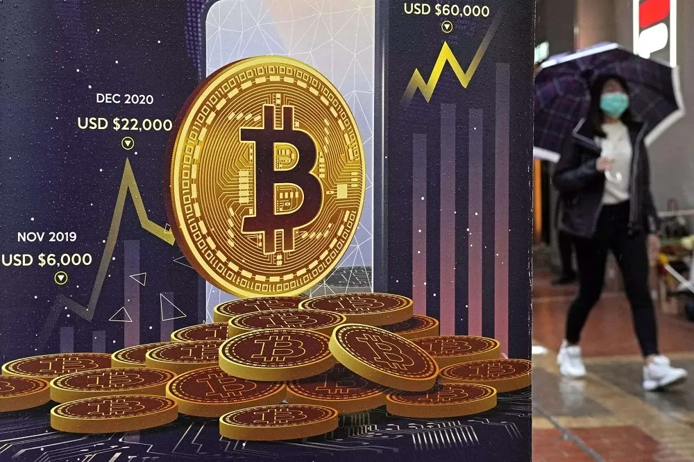 加密產業里程碑！美證管會髮夾彎　批准比特幣ETF上市
