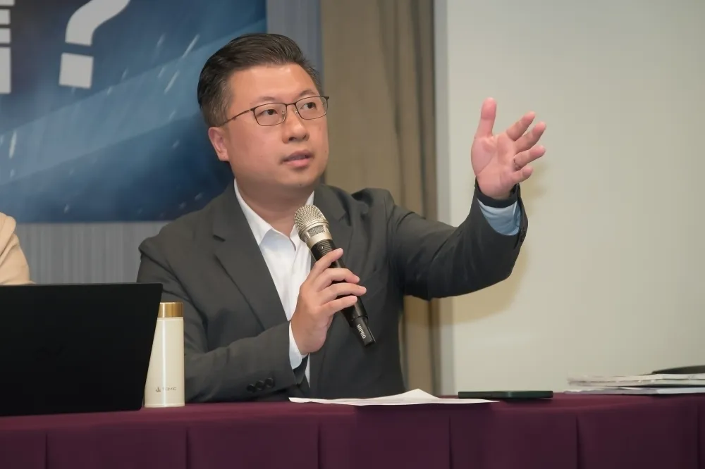轟藍營「相信習近平」　民進黨：票投侯友宜就是支持馬英九