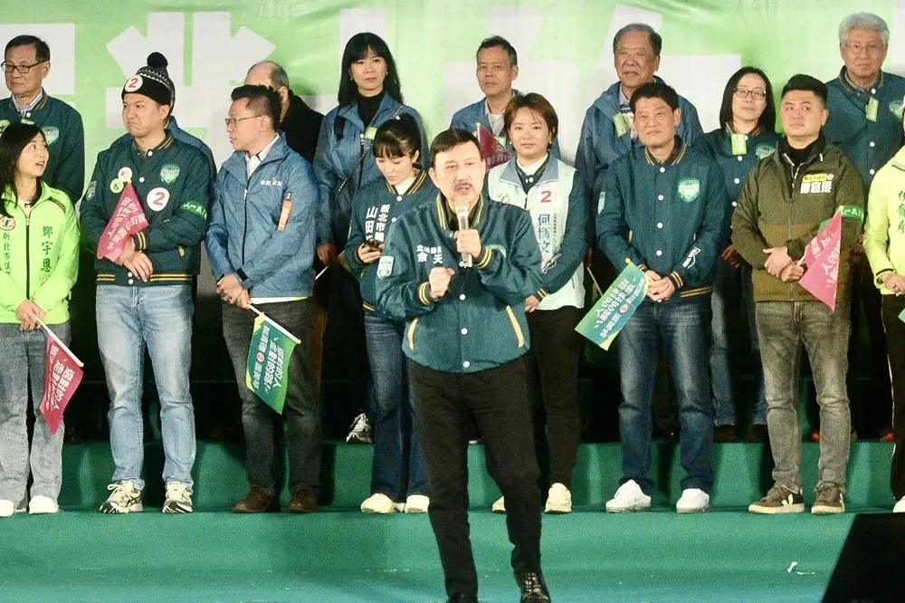 【選前之夜】賴蕭配回防新北湧10萬人　余天現身輔選獻唱