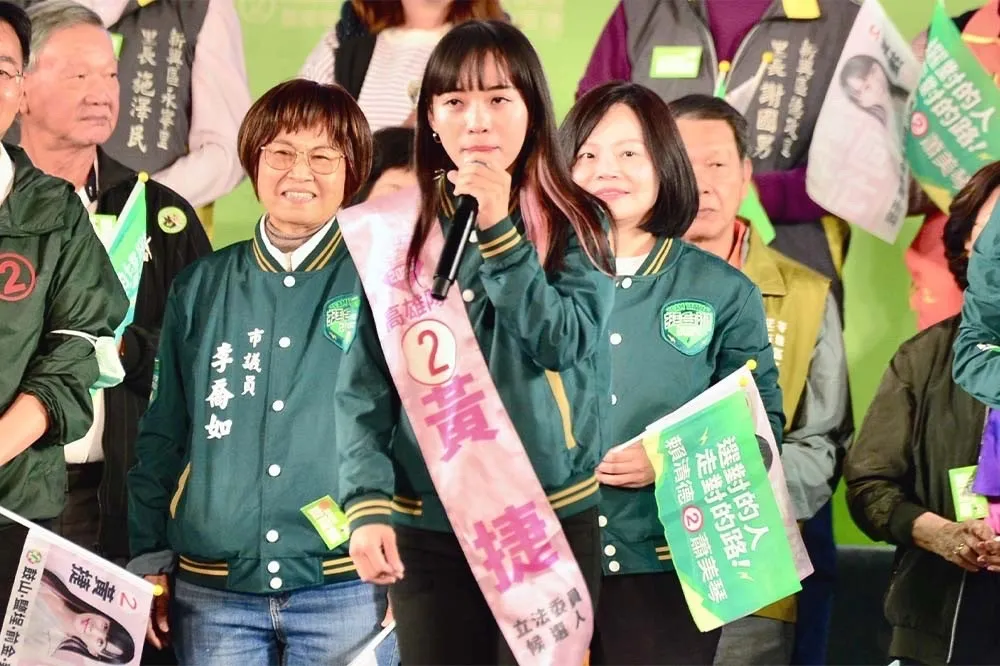 【2024大選開票】高6選區黃捷臨危授命自行宣布當選　戰勝老將陳美雅　