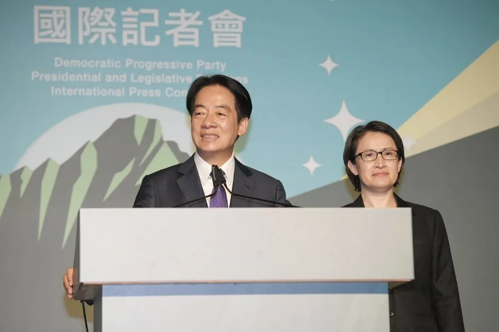 【勝選記者會】賴清德曝已接到侯柯恭賀電話　宣示將籌組「開放政府」