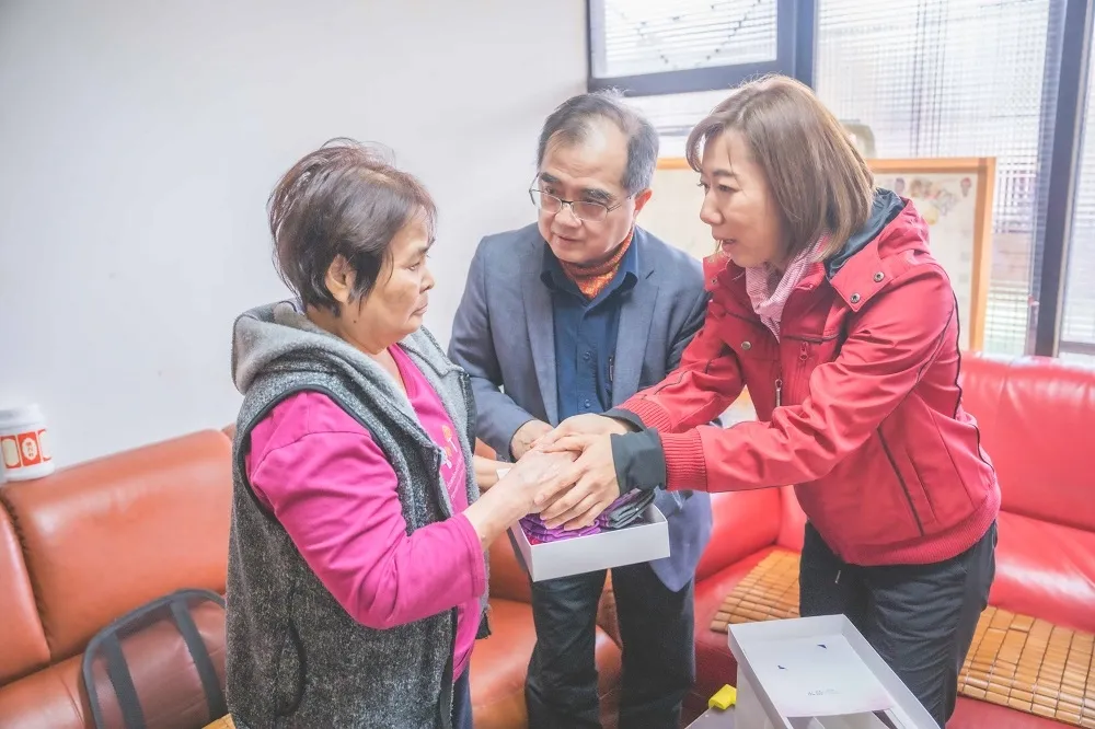 好貼心！永齡送上「暖心福袋」　關懷千戶清寒家庭和孩童過寒冬