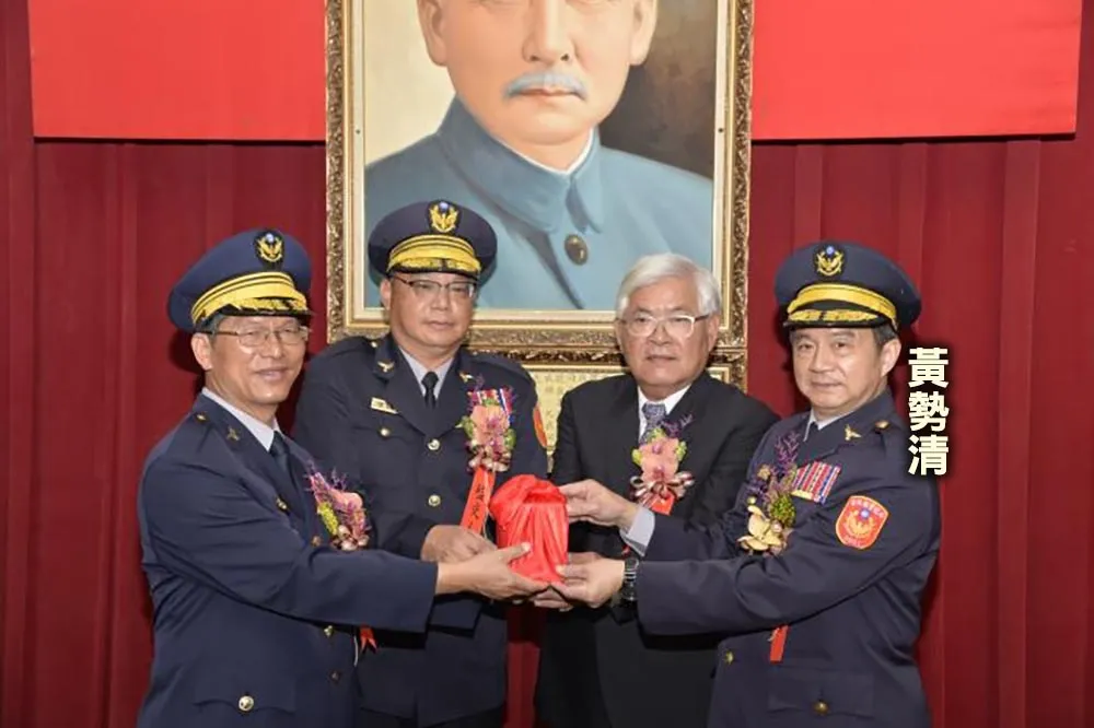 高階警官笑稱警員頭部中彈是「命大」　警政署長震怒：立即道歉