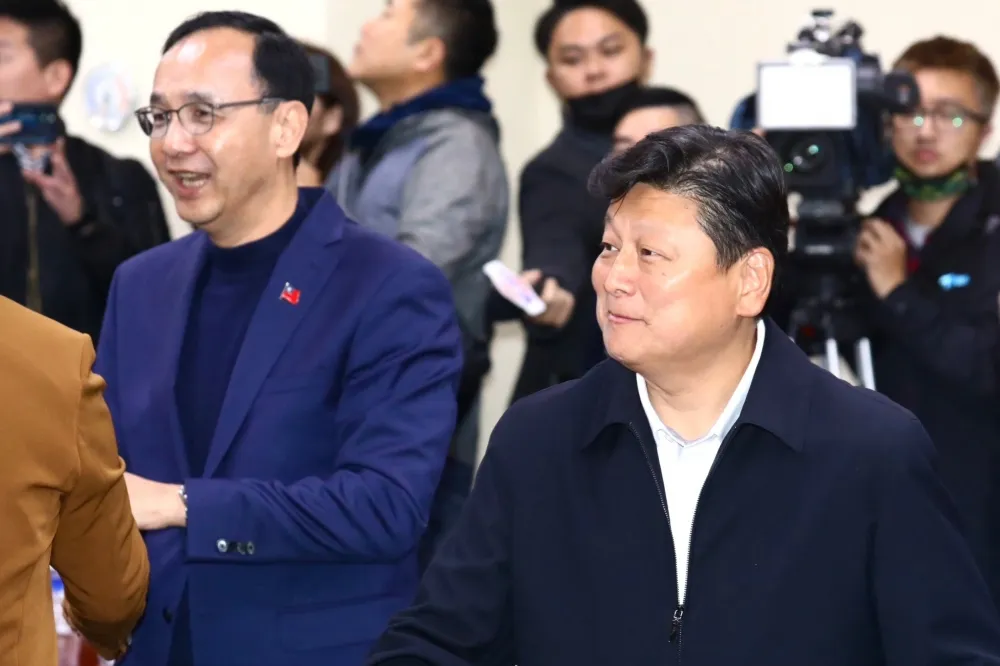 傅崐萁喊「生涯清白可受檢驗」　朱立倫：別為一個位置相互鬥爭