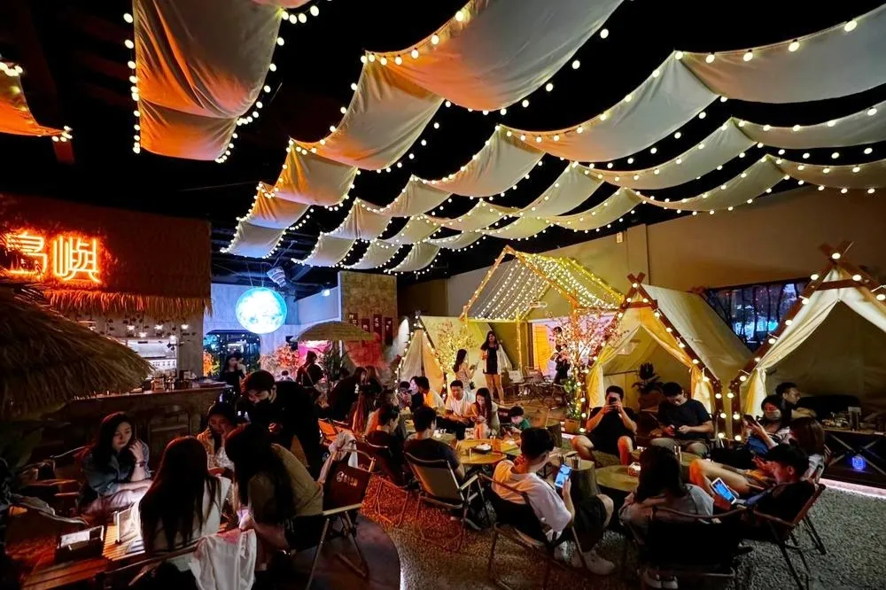 零售、餐飲業疫情後起飛暴衝　2023年營業額創歷史新高