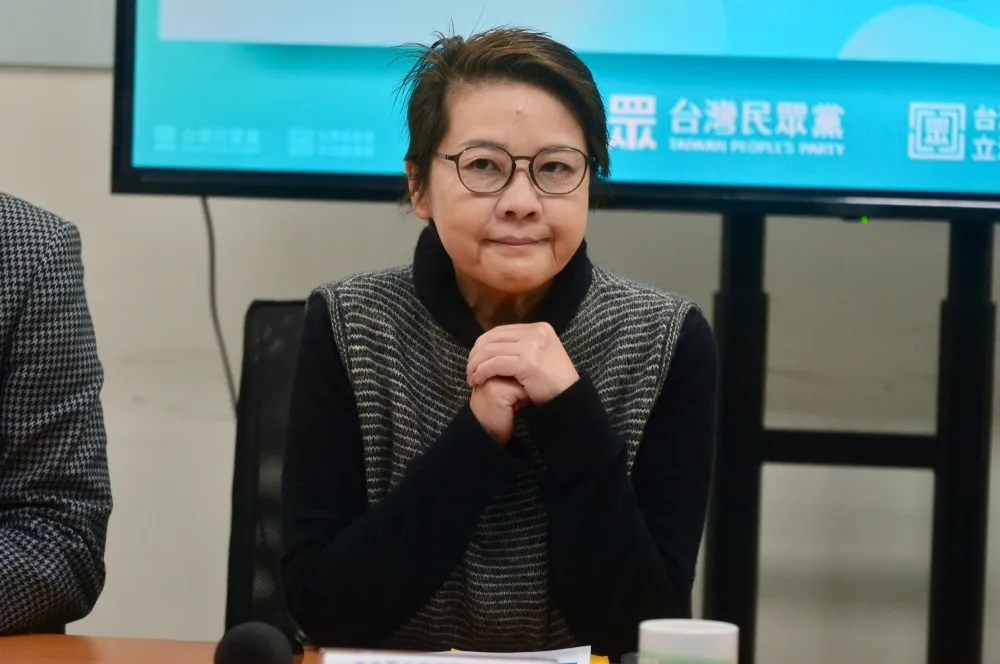 傳民眾黨分裂投票院長投綠、副院長投藍　黃珊珊駁：勿以訛傳訛