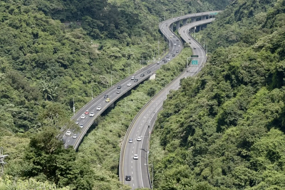春節交通疏運大補帖　國道、雙鐵、客運管制及優惠一次看
