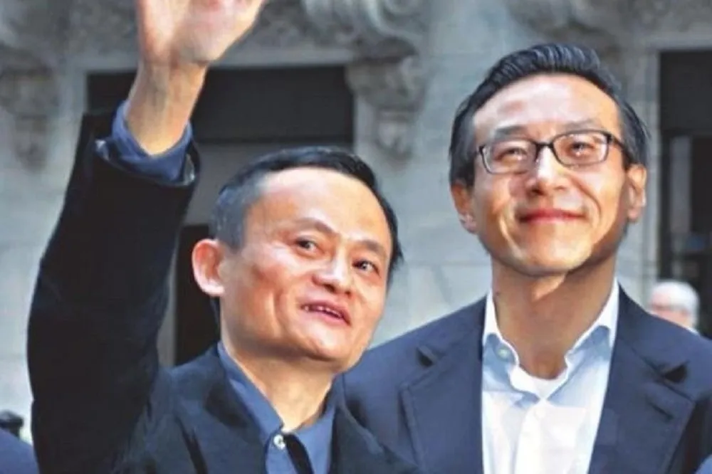 馬雲、蔡崇信進場撿便宜　取代軟銀躍居阿里巴巴最大股東