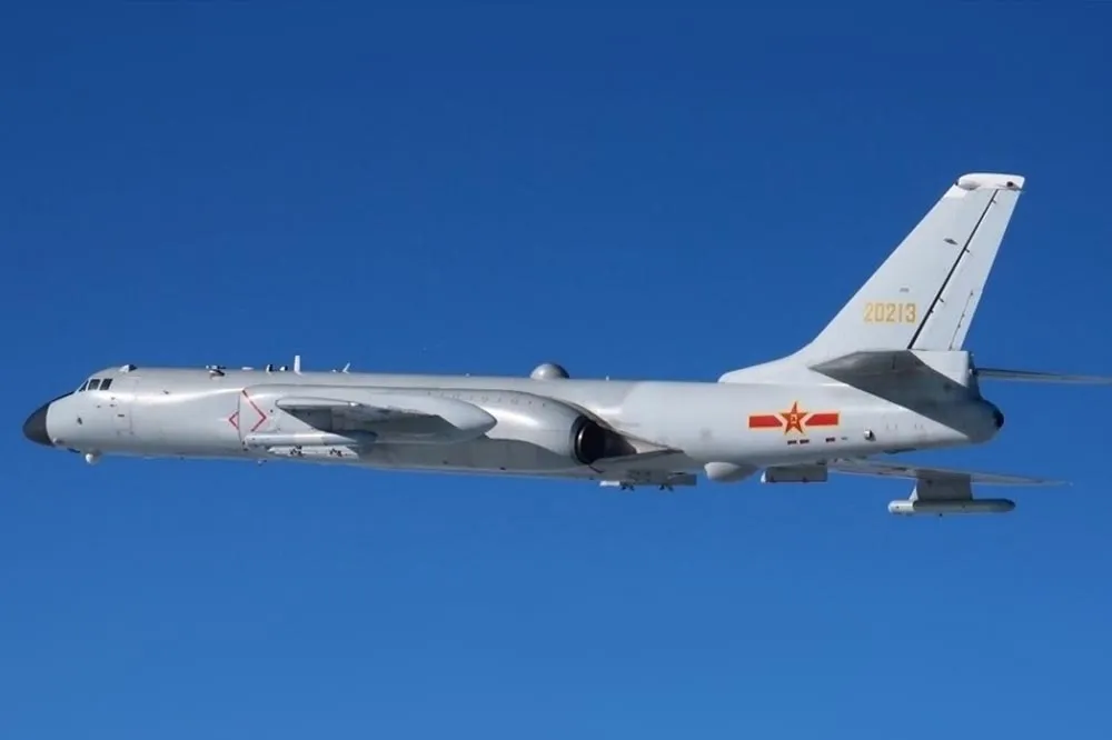 中國武力威脅加劇　國軍偵獲33架次解放軍機、2空飄氣球擾台