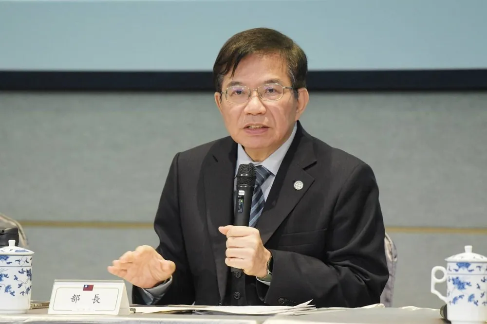 中國片面取消M503航線偏置　王國材警告：恐影響金門、馬祖飛安