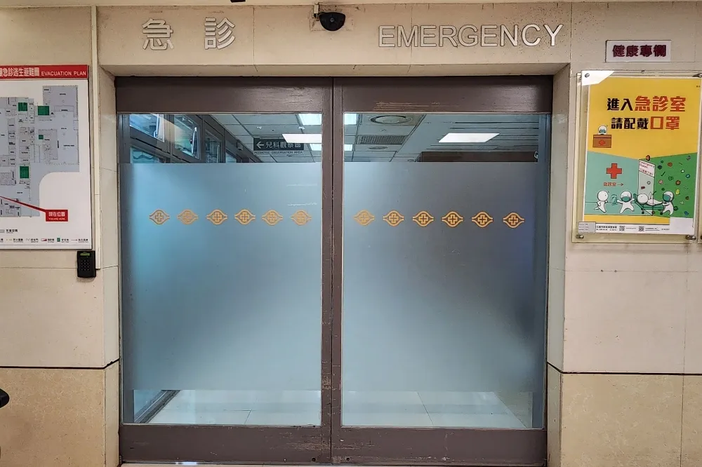 疑與女友吵架心情不佳　男酒後學蜘蛛人攀爬透天厝摔破頭
