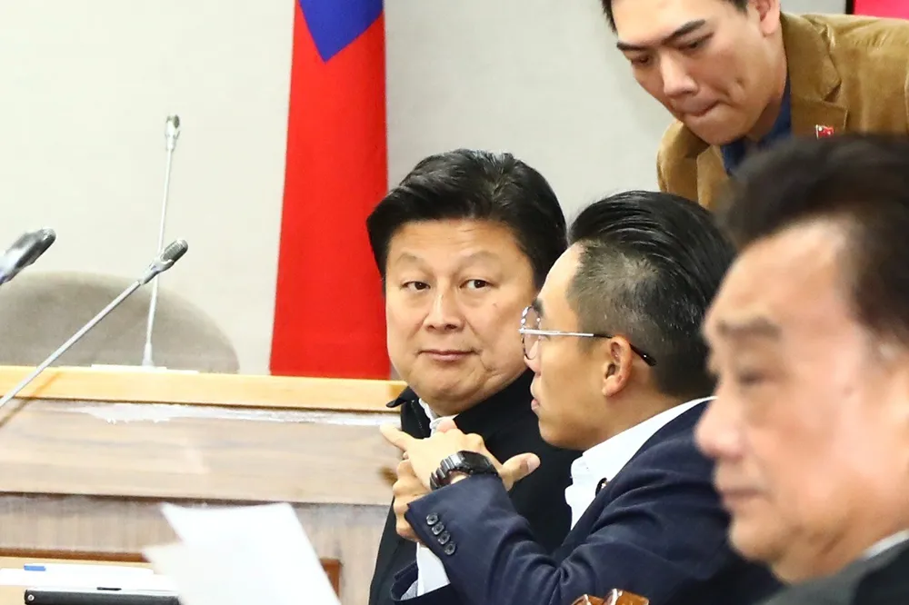 欲成立國會特偵組卻遭酸「立院習近平」　傅崐萁反擊：請民進黨不要抹黑、抹紅