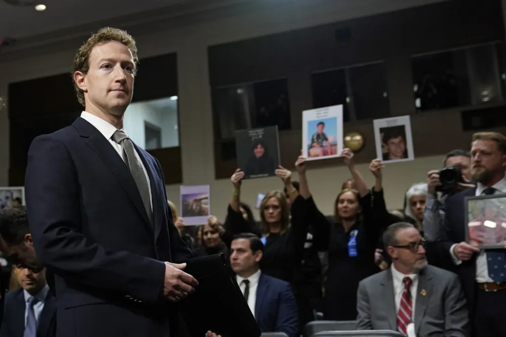 羅世宏專欄：FB少年轉大人　準備承擔更多社會責任了嗎？
