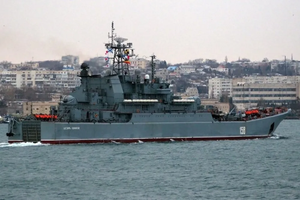 【有片】烏克蘭國產無人艇再擊沉俄軍大型登陸艦　黑海艦隊只剩2/3