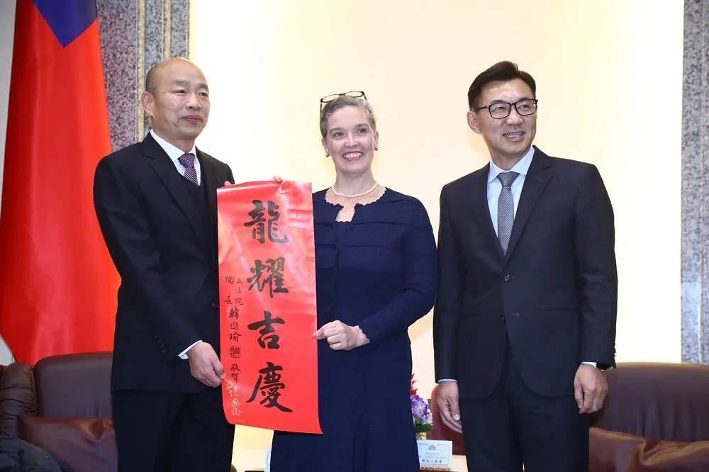 【快訊】陳建仁食安專報未喊卡！韓國瑜發函19日上午召集朝野協商