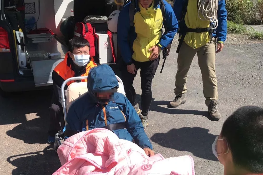 男過年獨攀丹大林道、南三段失聯2天　機警「點燃狼煙」獲救
