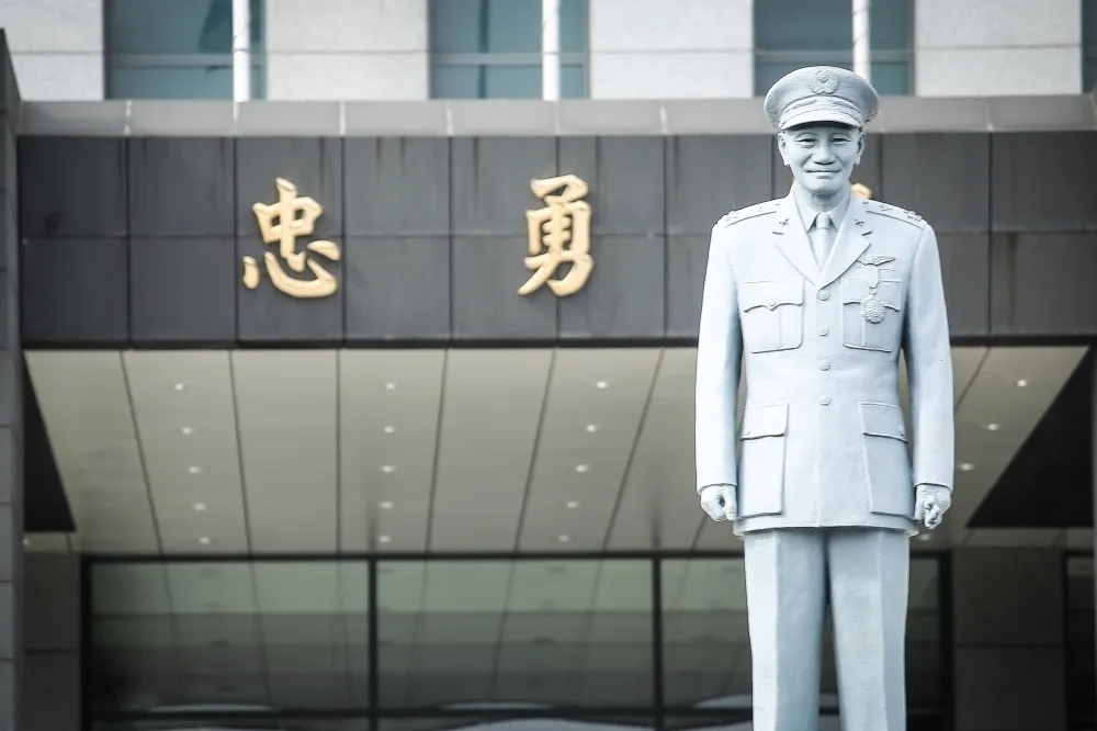 推動情報界的轉型正義必須見樹又見林